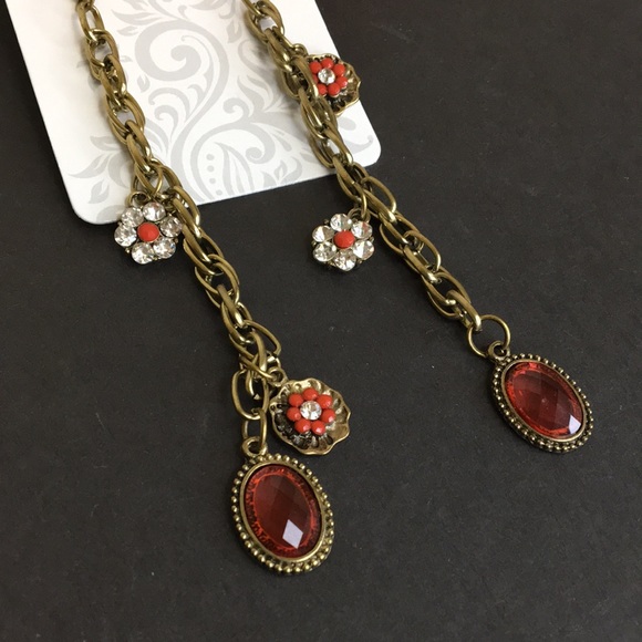 Antique Gold & Flower Dangle Earrings - Picture 8 of 8